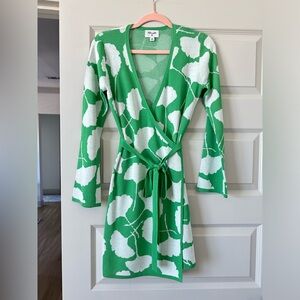 DVF Long Sleeve V-Neck Ginkgo Green Sweater Wrap Top